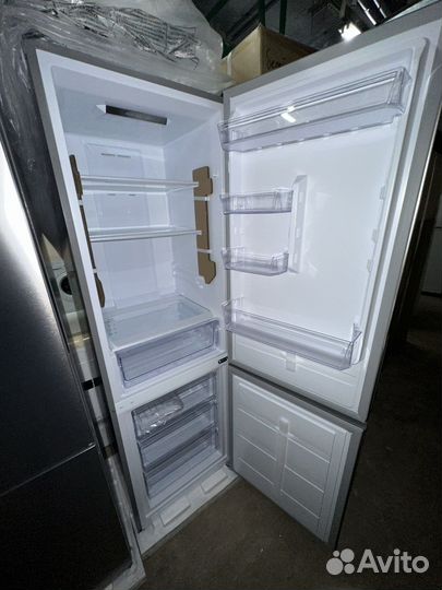 Холодильник новый