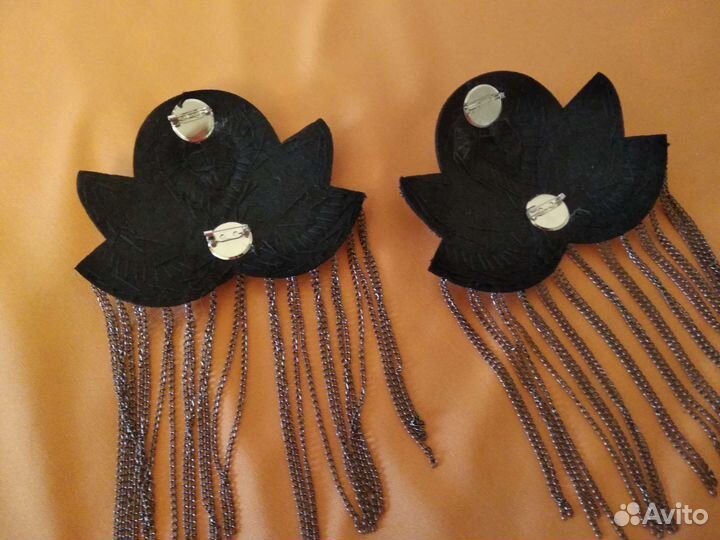 Эполеты со стразами и цепочками