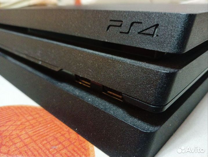 Sony PS4 pro 1tb