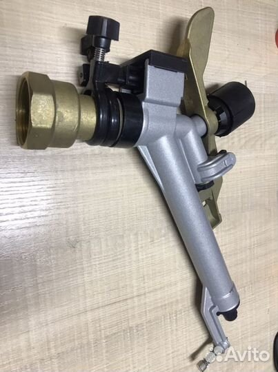 Дождеватель для полива растений на даче