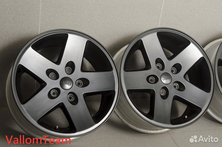 Лот UP29716492 Оригинальные 17-е диски jeep