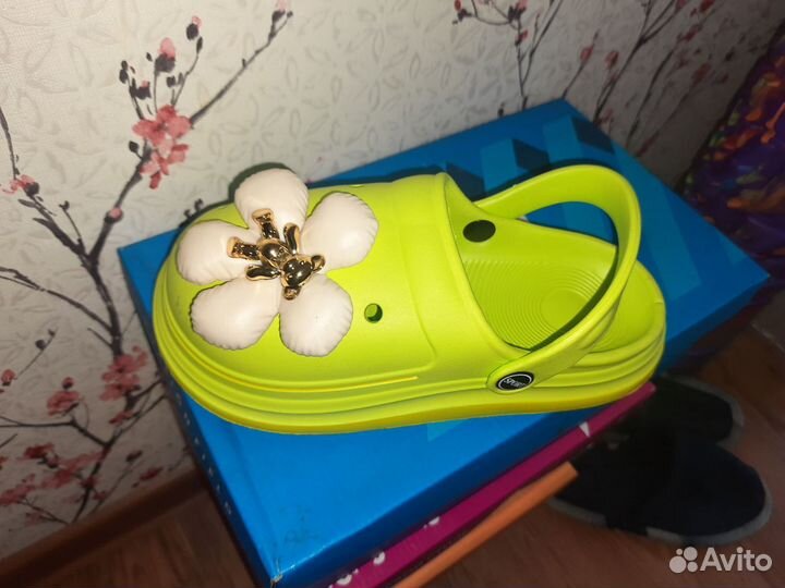 Crocs, пляжные тапочки, шлепки