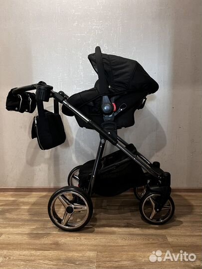 Коляска adamex reggio Special Edition 3 в 1