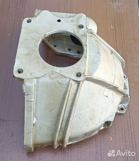 Кожух сцепления