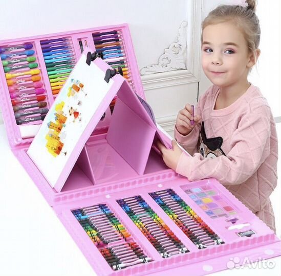 Набор для рисования в чемоданчике
