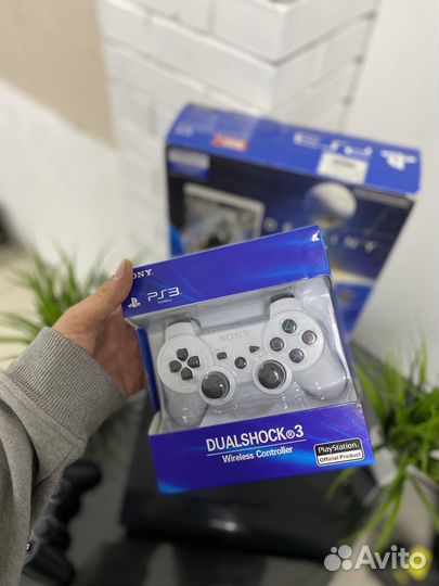 Sony Playstation 3 500Gb много игр + два джойстика