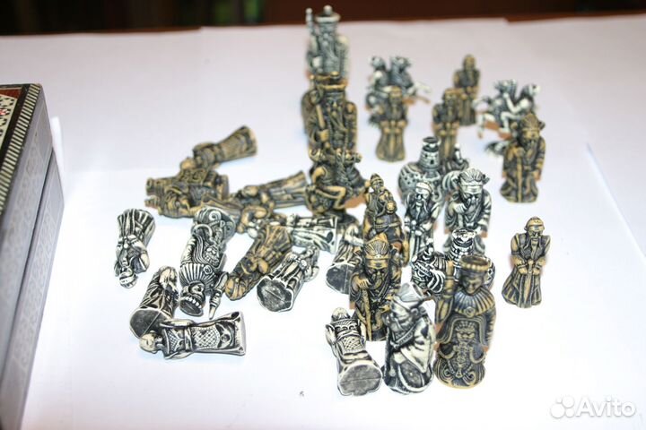 Продам китайские шахматы ретро с доской