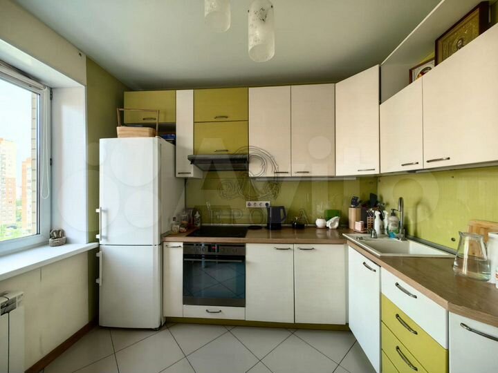 2-к. квартира, 60,2 м², 8/10 эт.