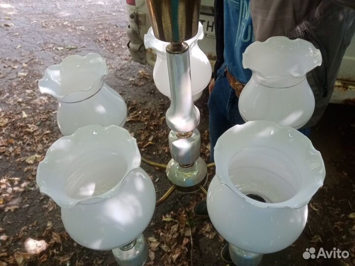 Люстры разные