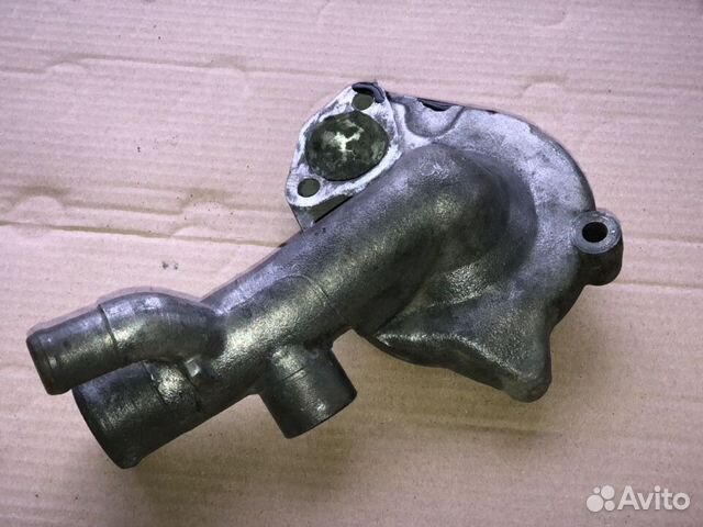 Корпус водяного насоса Мерседес W115/123