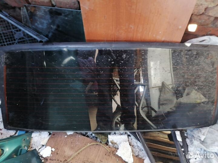 Заднее стекло на ваз 21099