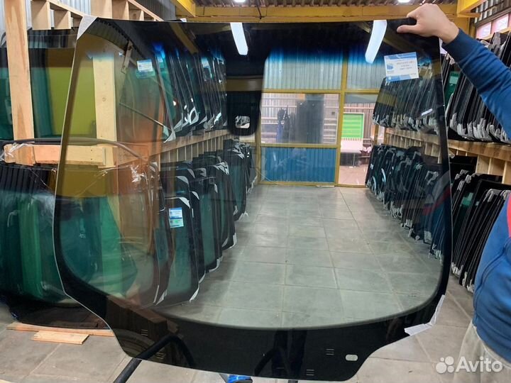 Лобовое стекло Пежо 307