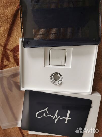 Macbook pro 15 2018 i7 16gb