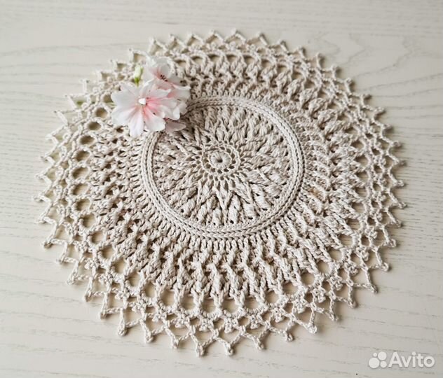 Салфетки вязаные сервировочные