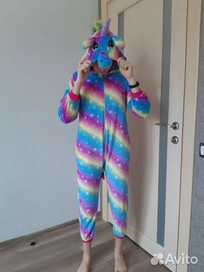 Костюм кигуруми единорог