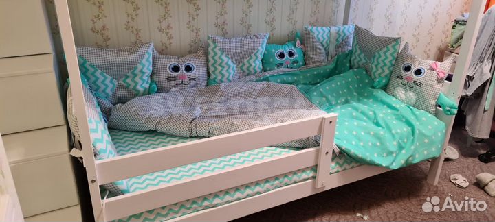 Детская кровать-домик двухъярусная