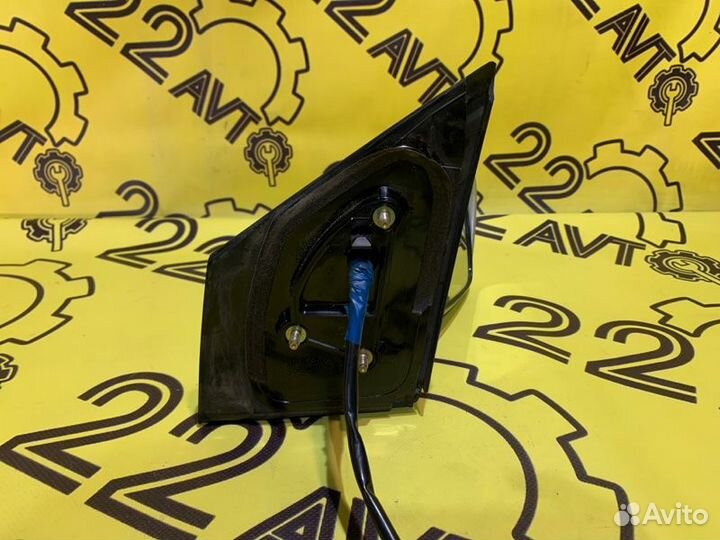 Зеркало заднего вида переднее правое Toyota Ist