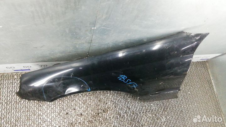 Крыло mercedes-benz C W203 (2001-2008)