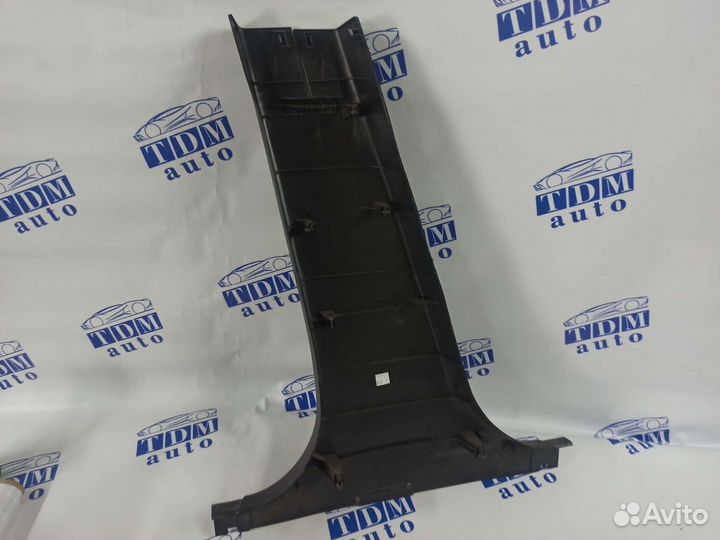 Накладка центральной стойки салона Ниссан Алтима L