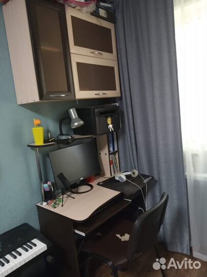 Компьютерный стол,шкаф навесной, комплект