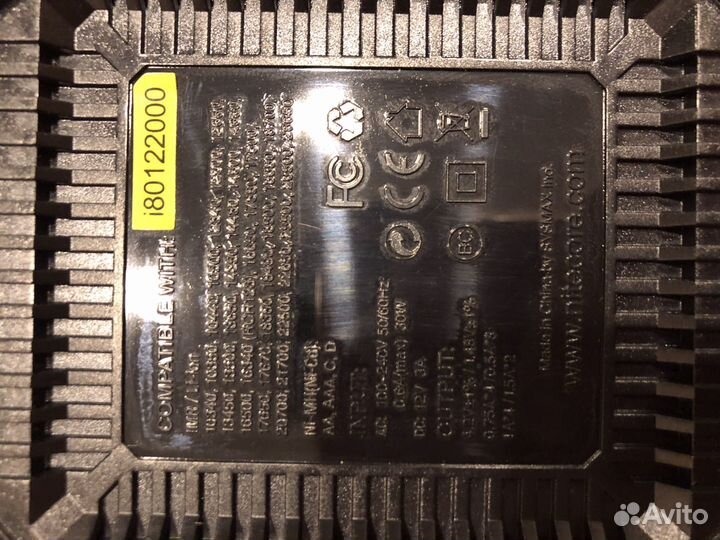 Зарядное устройство nitecore Intellicharger i8