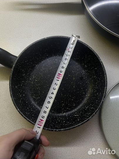 Сковороды 2 шт