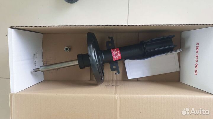 Новые передние амортизаторы Renault Fluence