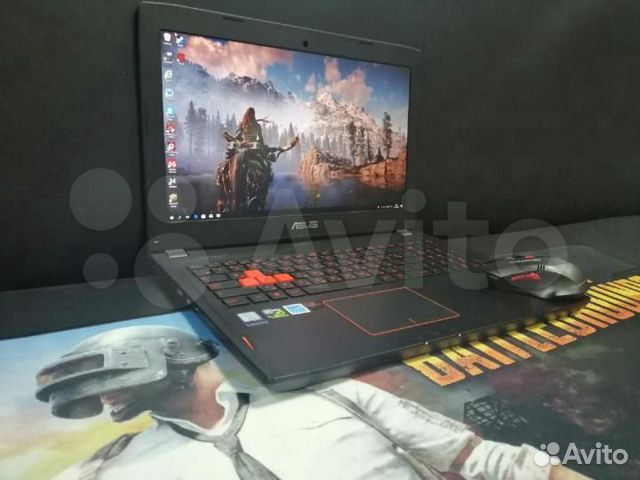 Asus Strix 17.3 IPS GTX 1060-6GB i7 7700HQ 8Ядер