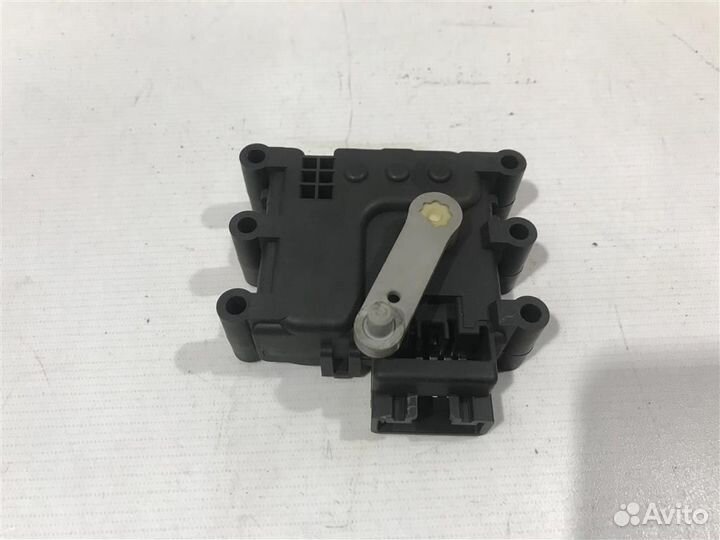 Моторчик заслонки печки Mazda Mazda 6 GG