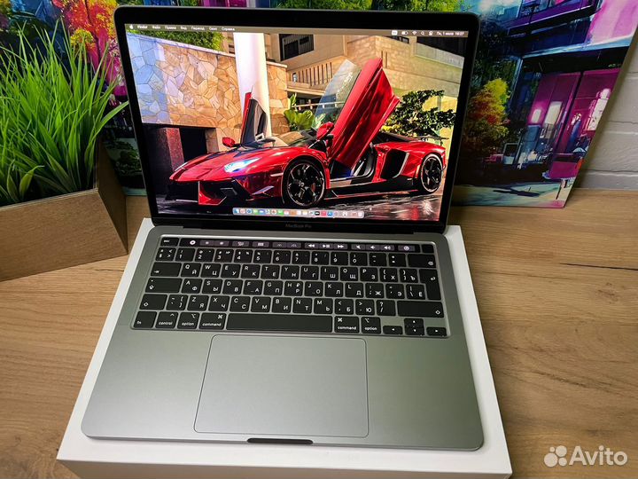 Macbook Pro 13 2020 i7 32gb 500gb как Новый