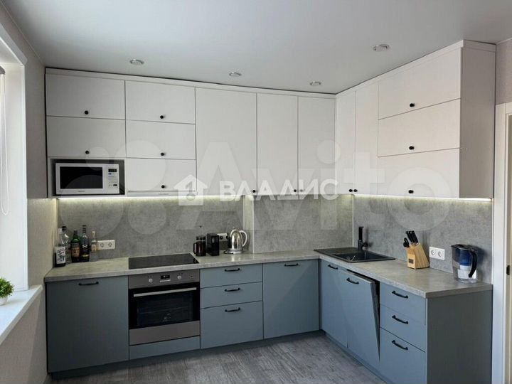 3-к. квартира, 87 м², 9/10 эт.