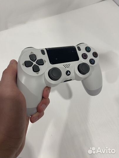 Геймпад dualshock 4v2 новые