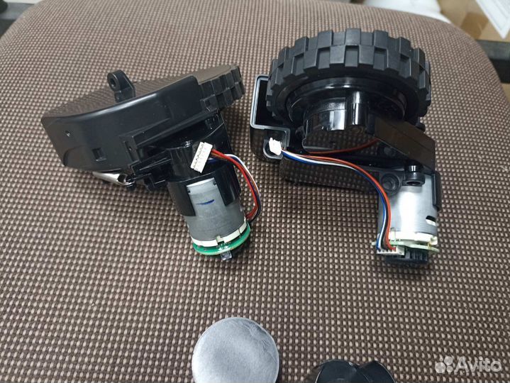 Колесо робота пылесоса Tefal