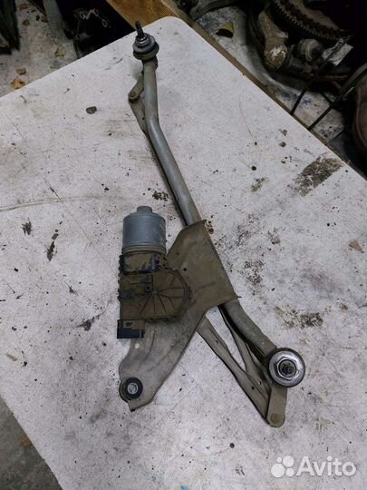 Трапеция стеклоочистителя Renault Logan 1