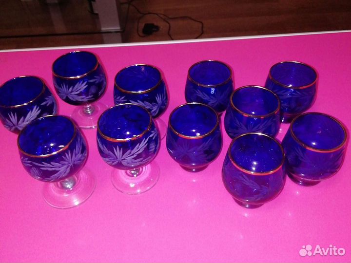 Набор хрустальных рюмок