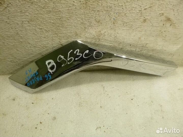 Накладка переднего бампера правая mitsubishi pajer