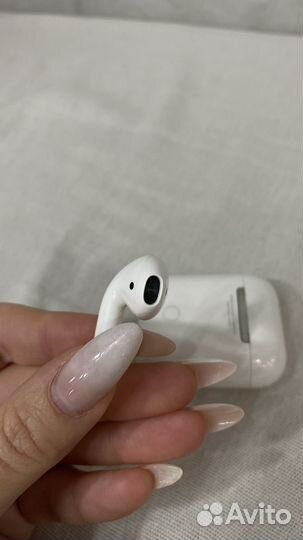 Беспроводные наушники apple airpods 1