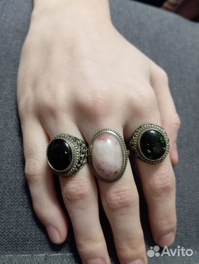 Серебряные кольца с нат. камнем(цена за шт)