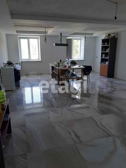 Дом 220 м² на участке 13,9 сот.