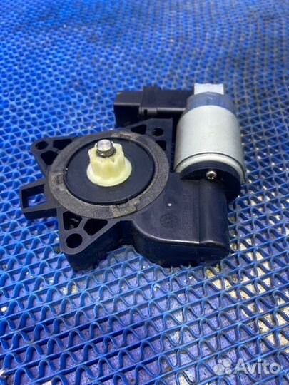 Моторчик стеклоподъемника Mazda 6 Gg лифтбэк 2006