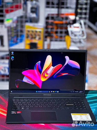 Ноутбук Asus VivoBook с oled экраном