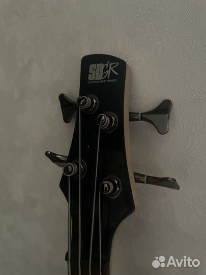 Бас гитара Ibanez SR300E
