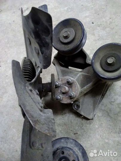 Вискомуфта с вентилятором двигателя jeep XJ,ZJ