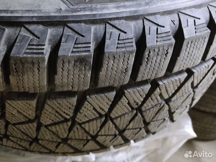 Bridgestone Blizzak W960 285/65 R18 96B