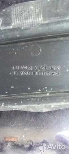 Капот Мерседес-Бенс E-Класс W 210 2.0 бензин 1998