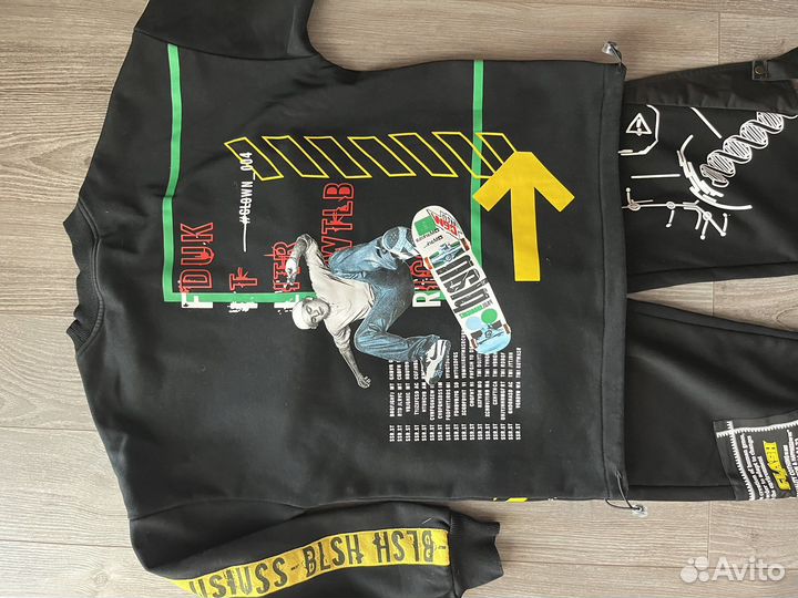 Костюм для подростка