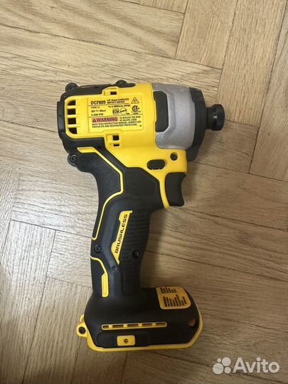 Шуруповерт dewalt dcf809