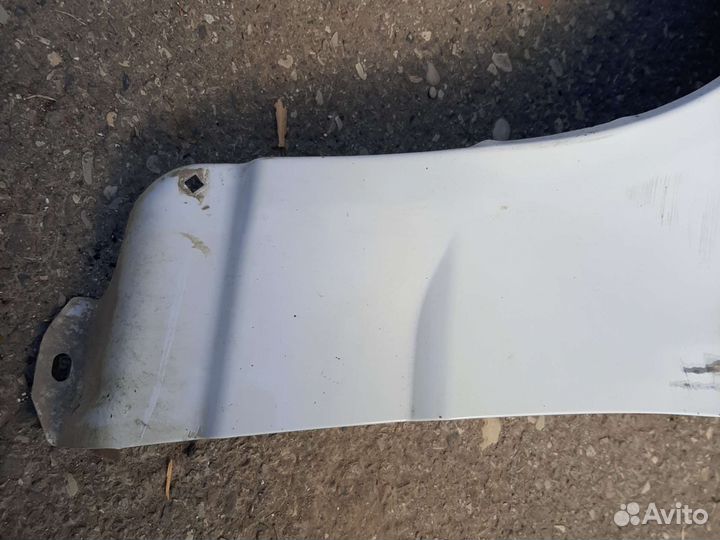 Крыло приора левое
