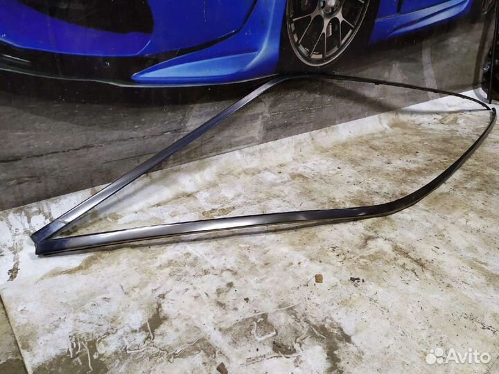 Молдинг крыши правый, левый MB W202