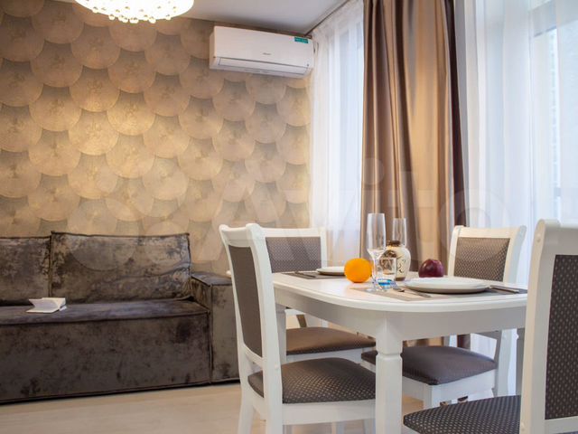 2-к. квартира, 50 м², 3/18 эт.